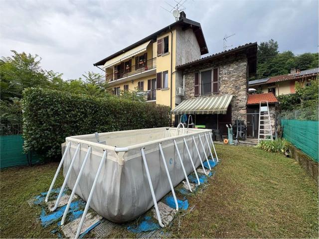 Villetta bifamiliare in vendita di 167 m² in Via per Possaccio
