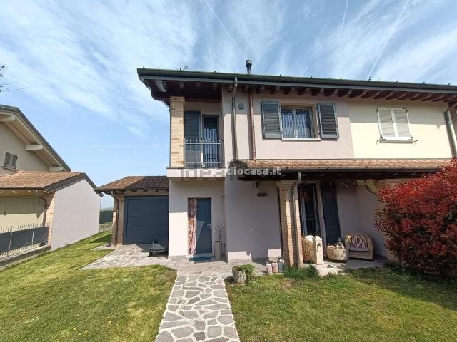 Villetta bifamiliare in vendita di 167 m²