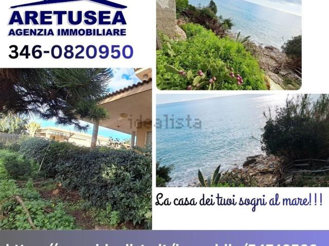 Villetta bifamiliare in vendita di 165 m² in Via Enrico Dandolo