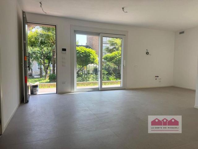 Villetta bifamiliare in vendita di 165 m² in Via Giovanni Battista Imperiali