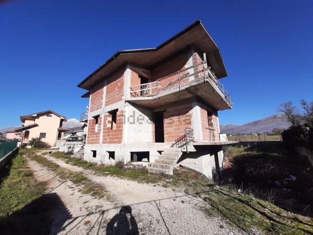 Villetta bifamiliare in vendita di 165 m² in Via Renato Fucini
