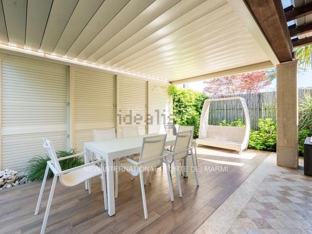Villetta bifamiliare in vendita di 165 m² in Viale Antonio Gramsci