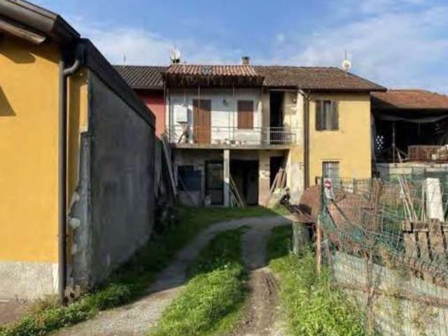 Villetta bifamiliare in vendita di 166 m² in Via Calvenzano, 49