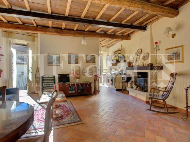 Villetta bifamiliare in vendita di 168 m² in Piazza SS. Annunziata, 16