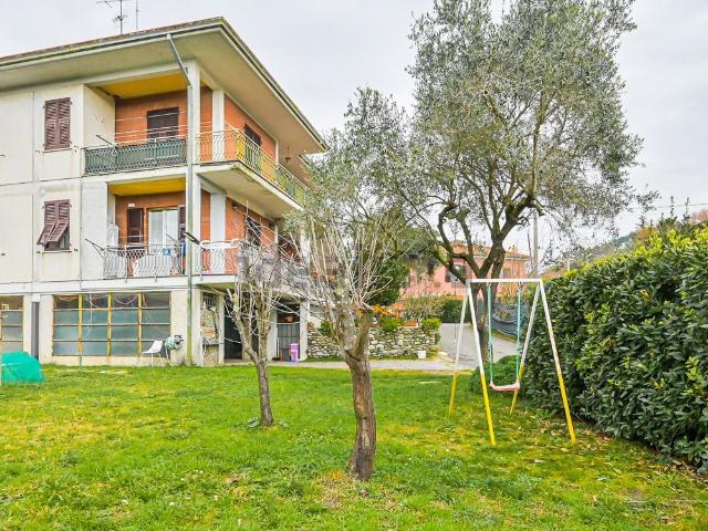 Villetta bifamiliare in vendita di 168 m² in Via dei Molini, 363