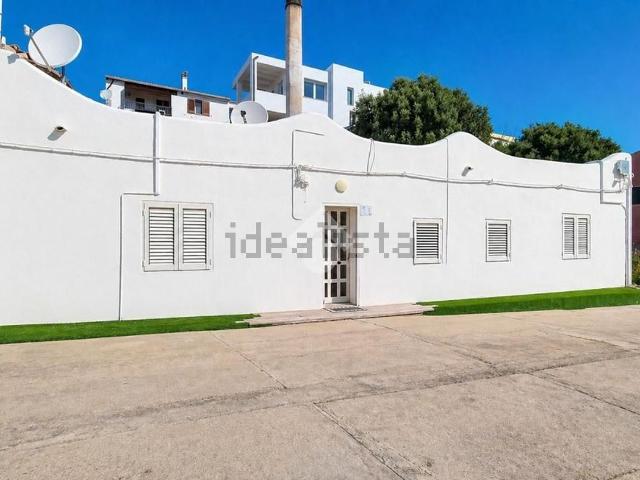Villetta bifamiliare in vendita di 173 m² in Via Gioacchino Rossini, 14