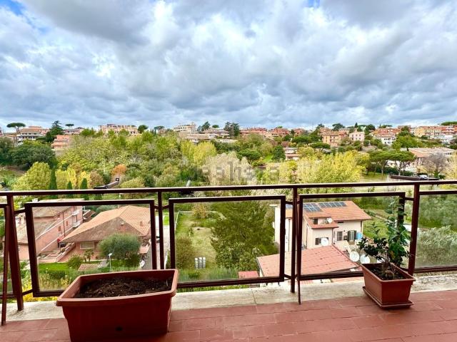 Villetta bifamiliare in vendita di 173 m² in Via Sandigliano