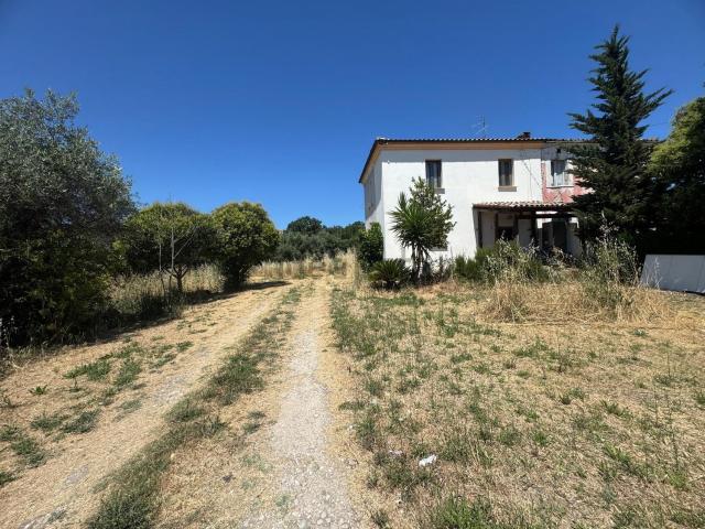 Villetta bifamiliare in vendita di 170 m² in Contrada BORGATA FATTORE