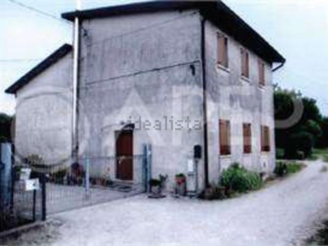 Villetta bifamiliare in vendita di 170 m² in Via Trento e Trieste, 9
