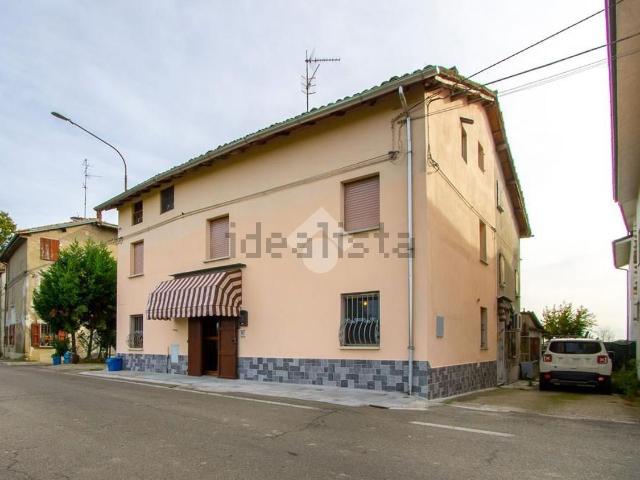 Villetta bifamiliare in vendita di 170 m² in Via Zimella, 1