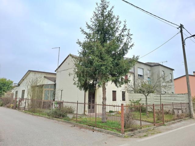 Villetta bifamiliare in vendita di 170 m² in Via Cà Matte, 27