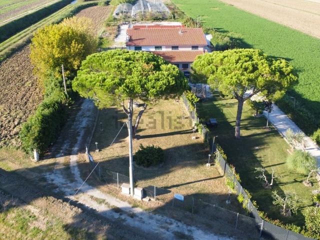 Villetta bifamiliare in vendita di 170 m² in Via Cannucceto, 42