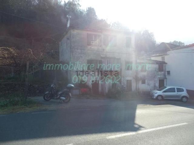 Villetta bifamiliare in vendita di 170 m² in Via Cimavalle, 76