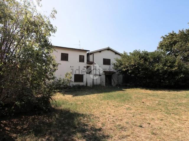 Villetta bifamiliare in vendita di 170 m² in Via Fontevecchia, 32