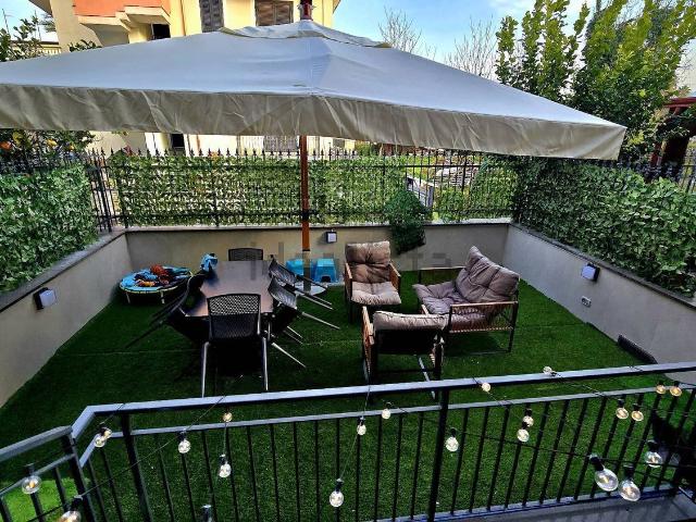 Villetta bifamiliare in vendita di 170 m² in Via Madonnelle