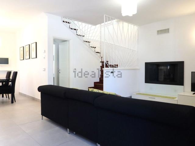 Villetta bifamiliare in vendita di 170 m² in Via Palazzone