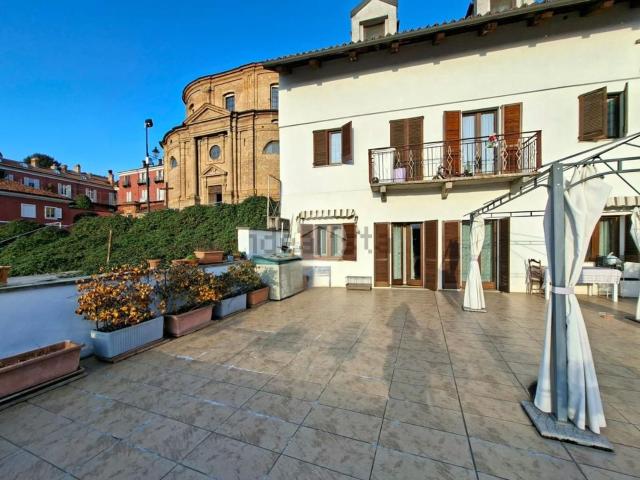 Villetta bifamiliare in vendita di 170 m² in Via Piroletto, 2