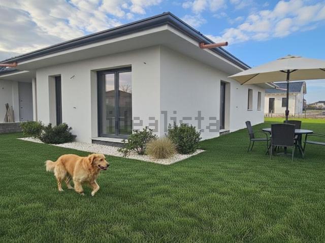 Villetta bifamiliare in vendita di 170 m²