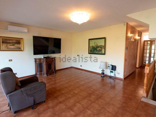 Villetta bifamiliare in vendita di 170 m²