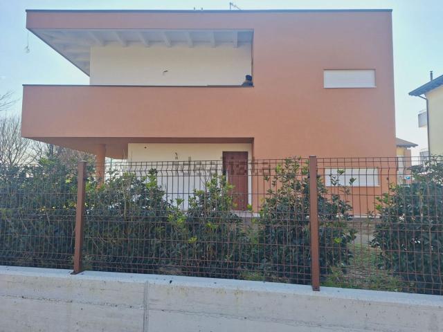 Villetta bifamiliare in vendita di 170 m²