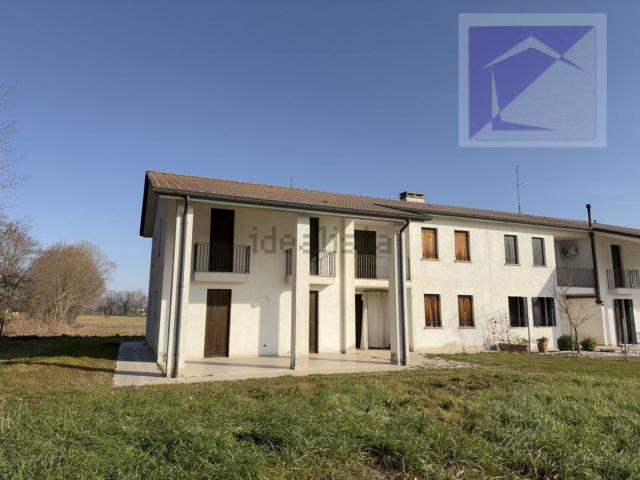 Villetta bifamiliare in vendita di 170 m²