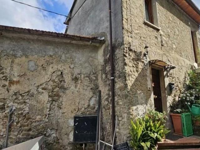 Villetta bifamiliare in vendita di 171 m² in Località Pegui, 13