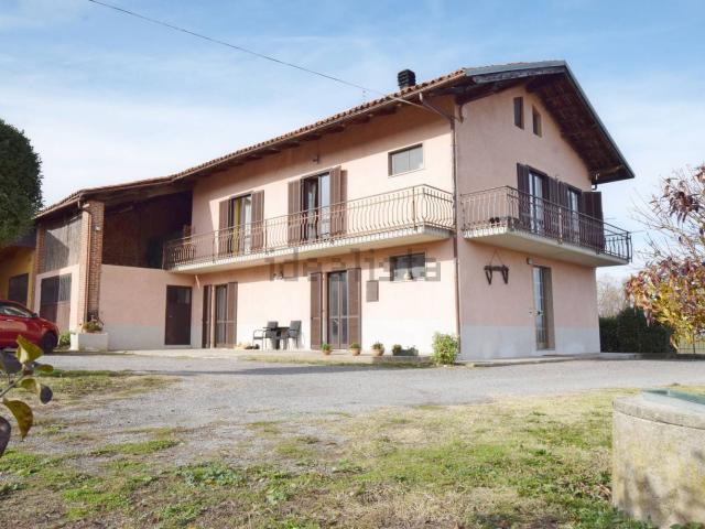 Villetta bifamiliare in vendita di 171 m² in Via Castellaro, 2