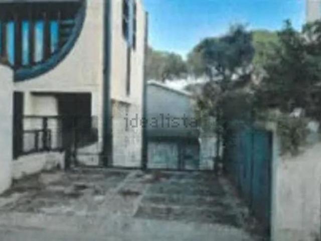 Villetta bifamiliare in vendita di 171 m² in Via Piero Gobetti, 9