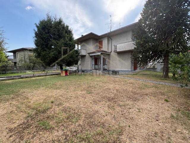 Villetta bifamiliare in vendita di 171 m² in Via Pordenone