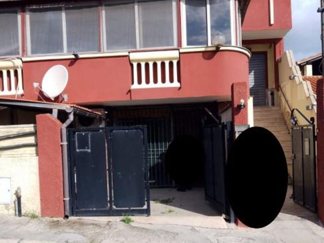 Villetta bifamiliare in vendita di 172 m² in Via Giambattista Tiepolo, 24
