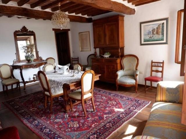 Villetta bifamiliare in vendita di 177 m² in Via San Sebastiano, 53034