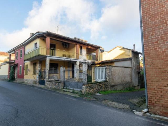 Villetta bifamiliare in vendita di 174 m² in Via Giuseppe Mazzini, 1