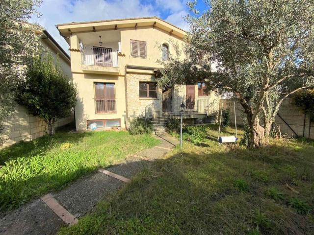 Villetta bifamiliare in vendita di 174 m²