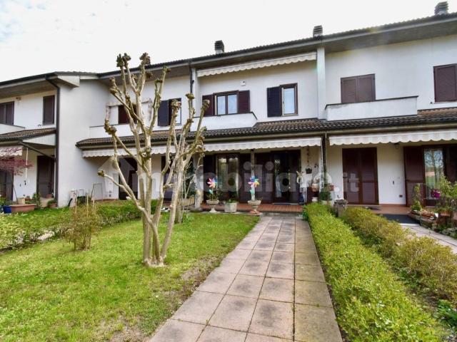 Villetta bifamiliare in vendita di 175 m² in Via Alcide De Gasperi, 13