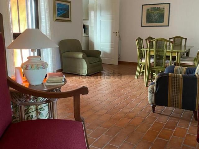 Villetta bifamiliare in vendita di 175 m² in Via dei tulipani
