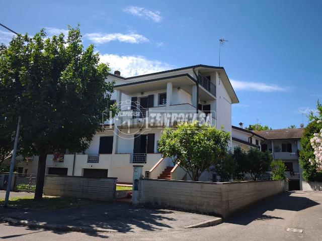 Villetta bifamiliare in vendita di 175 m² in Via Martin Luther King