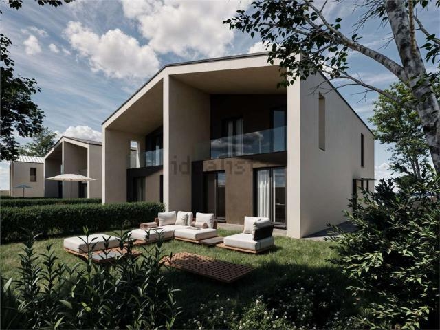 Villetta bifamiliare in vendita di 175 m² in Via Matilde di Canossa, 14