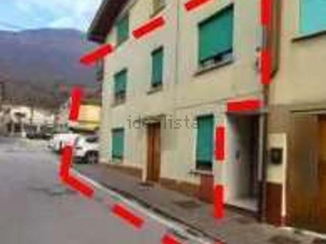 Villetta bifamiliare in vendita di 175 m² in Via Roma
