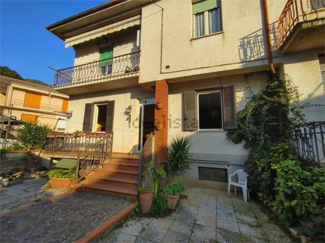 Villetta bifamiliare in vendita di 175 m²