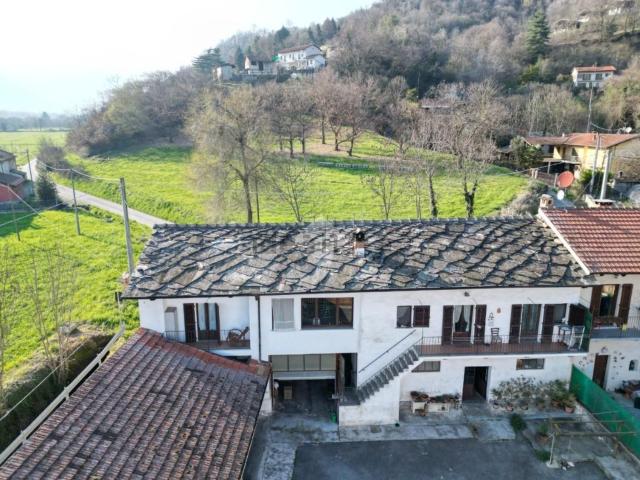 Villetta bifamiliare in vendita di 176 m² in Via Vecchia della valle, 30