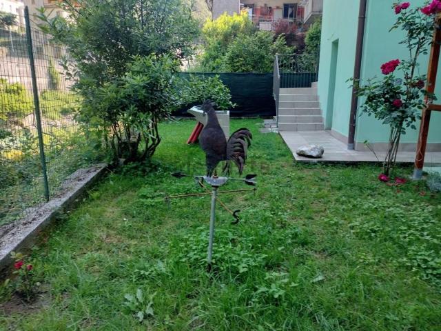 Villetta bifamiliare in vendita di 178 m² in Località Canevara