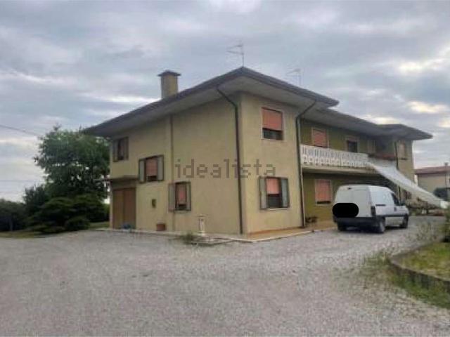 Villetta bifamiliare in vendita di 178 m² in Via Pramorin, 9