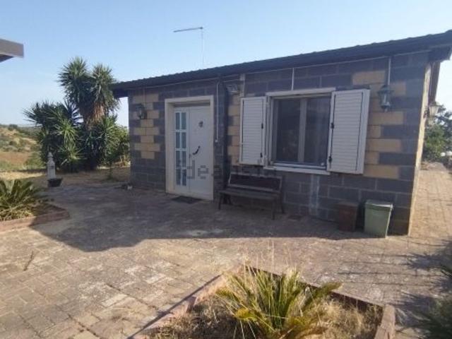 Villetta bifamiliare in vendita di 180 m² in Contrada Poggio Tignosa