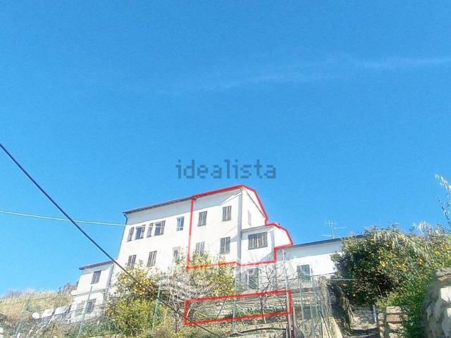 Villetta bifamiliare in vendita di 180 m² in Corso A. Toscanini