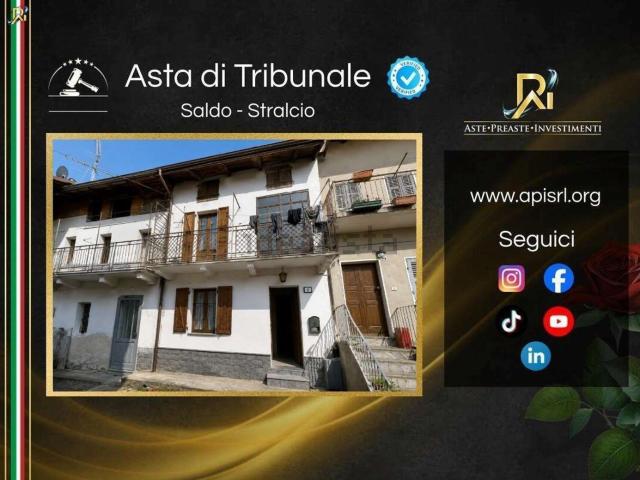 Villetta bifamiliare in vendita di 180 m² in Frazione Boero, 47