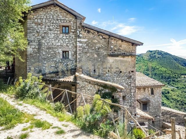 Villetta bifamiliare in vendita di 180 m² in Località Ancaiano