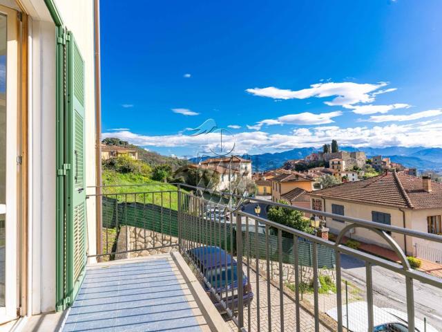 Villetta bifamiliare in vendita di 180 m² in Località Cafaggio