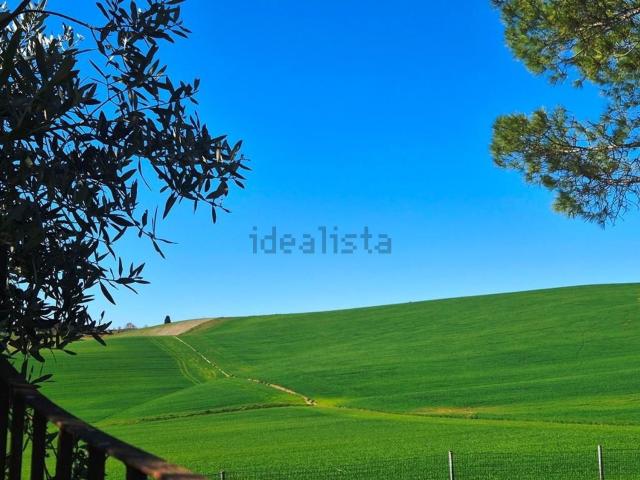 Villetta bifamiliare in vendita di 180 m² in Strada Franco Fanfani