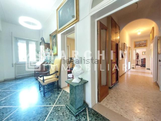 Villetta bifamiliare in vendita di 180 m² in Via Vecchi Pardini, 55100