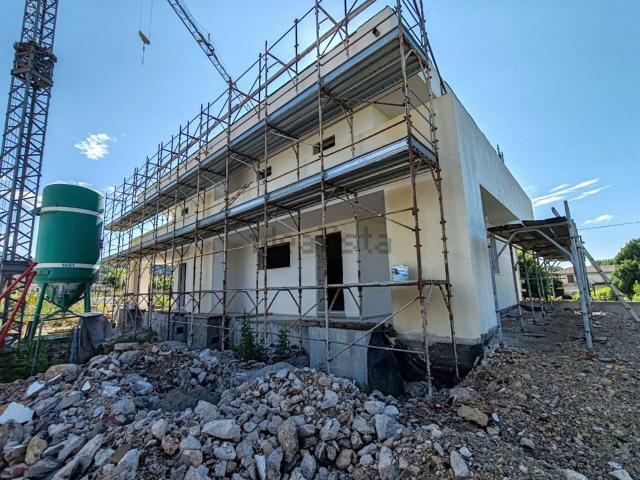 Villetta bifamiliare in vendita di 180 m² in Via Zanche, 2